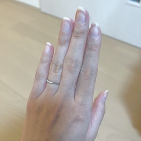 【with Happiness..の口コミ】 シンプルだけどシンプルすぎないデザインが気に入っています。波打ったデ…