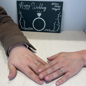 【TOWA(永遠)の口コミ】 指輪の一部に艶消しが施していて、とてもオシャレに感じた。ダイヤの価格…