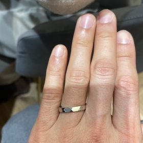 【ラザール ダイヤモンド(LAZARE DIAMOND)の口コミ】 私が気に入っていたブランドの指輪に似たデザインであったため、この指輪…