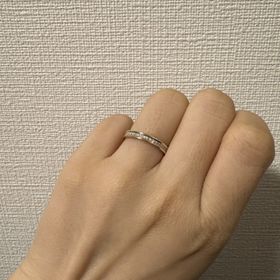 【ヴァンドーム青山(VENDOME AOYAMA)の口コミ】 きらきらハーフエタニティ、見るたびにときめきます。
プラチナ、ゴールド…