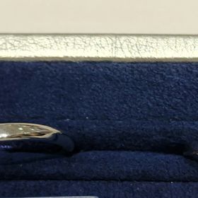 【ジュエリーKANDA】の口コミ シンプルで、王道なデザインですが人気で、付けやすい指輪でした。
旦那さ...