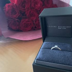 【ラザール ダイヤモンド(LAZARE DIAMOND)の口コミ】 もともと指が細く、手が小さかったため、太い指輪は相性が合わなかったで…