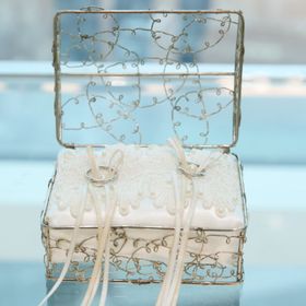 【ラザール ダイヤモンド(LAZARE DIAMOND)の口コミ】 婚約指輪をラザールダイヤモンドで購入し、結婚指輪もこちらで購入しまし…