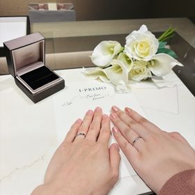 【アイプリモ(I-PRIMO)の口コミ】 ウェーブ状なので指が綺麗に見えます。
シンプルですが、マット素材である…