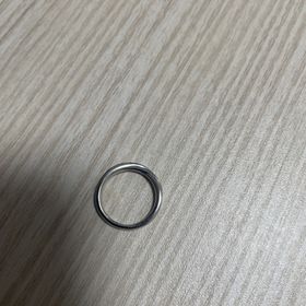 【銀座ダイヤモンドシライシの口コミ】 指輪のデザインがとても良いなと思いました。
また、指輪のデザインがシン…