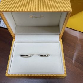 【ケイウノ ブライダル(K.UNO BRIDAL)の口コミ】 シンプルなラインですが、付け心地にこだわりました。内甲丸で握った時に…