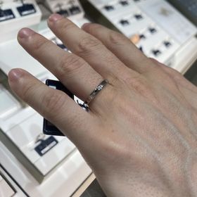 【ROYAL ASSCHER(ロイヤル・アッシャー)の口コミ】 仕事柄、結婚指輪をつけられないためにつけるときはフォーマルな場や社交…