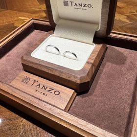 【TANZO.(鍛造指輪)の口コミ】 沢山あるデザインから組み合わせて作れる、刻印する文字も豊富なデザイン…