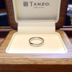 【TANZO.(鍛造指輪)の口コミ】 指輪の号数を細かく刻んで検討でき、丸みやひねり、デザインも細かく決め…