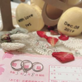 【宝寿堂(ほうじゅどう)の口コミ】 男女とも、少しVラインになっているので、指が長く綺麗に見えるデザインだ…