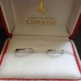 【LEHAIM(レハイム)の口コミ】 女性の方に、ダイヤがついているものが良くて、これを選びました。細身の…