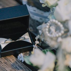 【エクセルコダイヤモンド(EXELCO DIAMOND)の口コミ】 シンプルよりも、ダイヤがキラキラしているのが良かったので、こちらのデ…