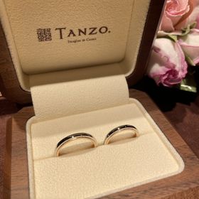 【TANZO.(鍛造指輪)の口コミ】 同じ地金で作った世界に1つしかないセットのリング。
ミルを入れることで…