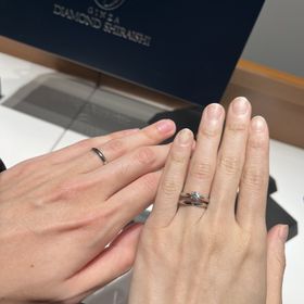 【銀座ダイヤモンドシライシの口コミ】 シンプルなデザインなので、若い今も歳をとっても飽きのこないデザインか…