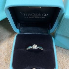 【ティファニー(Tiffany & Co.)の口コミ】 ダイヤモンドの煌めきがお気に入りです。見る方向、光の当たり方によって…