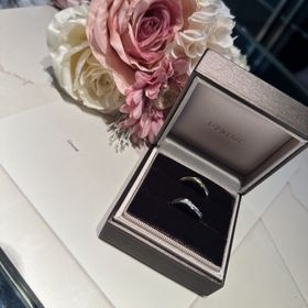 【アイプリモ(I-PRIMO)の口コミ】 この指輪を決めた理由は私の一目惚れでした。
数多く試着しましたが付けた…