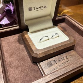 【TANZO.(鍛造指輪)の口コミ】 鍛造の指輪で変形・傷に強い点がいいと思います。また細かいところ(加工や…