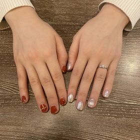 【ジュエリークラフトYAMAJIの口コミ】 ウェーブのデザインで、指を長く綺麗に見せてくれます。
メレダイヤモンド…