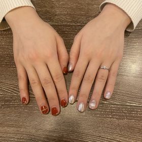 【ジュエリークラフトYAMAJI】の口コミ ウェーブのデザインで、指を長く綺麗に見せてくれます。
メレダイヤモンド...