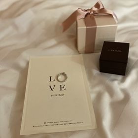 【アイプリモ(I-PRIMO)の口コミ】 リングがまっすぐな形状ではあるが隠れたハートがある可愛らしいデザイン…