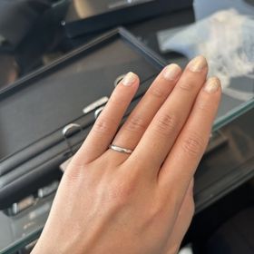 【エクセルコダイヤモンド(EXELCO DIAMOND)の口コミ】 v字ライン、プラチナの指輪の中でも価格は安価でその場で購入をしたいほど…