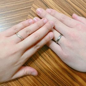 【Cayof(カヨフ)の口コミ】 お互いにやりたいデザインが違ったので、テクスチャーのみ揃えて、あとは…