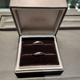 【アイプリモ(I-PRIMO)の口コミ】 シンプルだけど、ワンポイントのデザインが存在感がある。
メレダイヤが散…