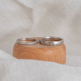 【Cayof(カヨフ)の口コミ】 普段身に付けているヴィンテージの指輪と調和するシンプルなデザインが気…