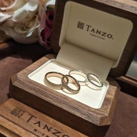 【TANZO.(鍛造指輪)の口コミ】 お互いの好きなデザインを妥協せずに選んだこと
少し予算オーバーしてしま…