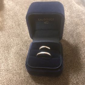 【EAU DOUCE4℃】の口コミ なめらかなウェーブラインの中に無数に輝くダイヤモンドが華やかで素敵なデ...