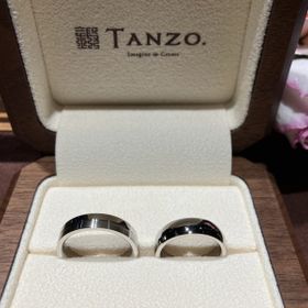 【TANZO.(鍛造指輪)の口コミ】 とにかく光り方が桁違いです！
プラチナの黒光りがとても綺麗です。あえて…