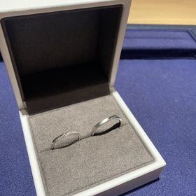 【EITO(エイト)の口コミ】 派手すぎずシンプル過ぎず落ち着いた雰囲気の指輪で、普段から着けやすい…