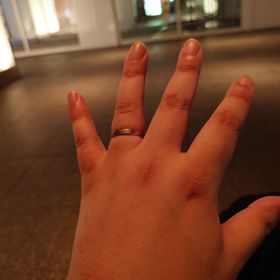 【TANZO.(鍛造指輪)の口コミ】 鍛造製法なのでとにかく丈夫です。少しのことで曲がったりしなさそう。斜…