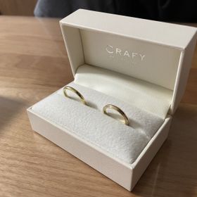 【CRAFY(クラフィ)の口コミ】 デザインも自分達で1から決めれて選択出来る素材も種類が多くてとても良か…