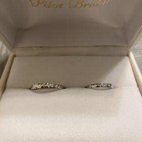 【PILOT BRIDAL(パイロットブライダル)の口コミ】 全面にカッティング加工がされており、どの角度からもキラキラしています…