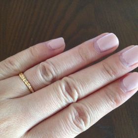 【FEDE(フェデ)】の口コミ ゴールドの華奢な指輪を探していて一目惚れで購入しました。リーフのデザイ...