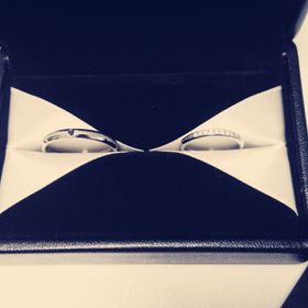 【エクセルコダイヤモンド(EXELCO DIAMOND)の口コミ】 接客がとても丁寧でした。セットのものだとどちらかの指にしか似合わない…