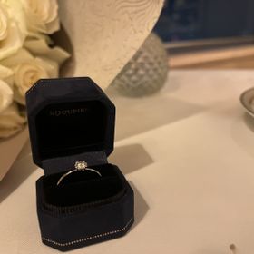 【Foulason(フレゾン)の口コミ】 ストレートタイプで、あまりダイヤを主張したくない自分にとっては華奢で…