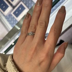 【BIJOUPIKO(ビジュピコ)の口コミ】 シンプルで日常でも使いやすいデザインの指輪を探していました！この指輪…