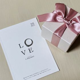 【アイプリモ(I-PRIMO)の口コミ】 ソリティアとメレのいいとこ取りをしたようなリングです。
一つでも存在感…