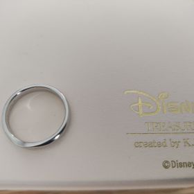 【ケイウノ ブライダル(K.UNO BRIDAL)の口コミ】 塔の上のラプンツェルのデザインにしました。中に二人がボートを漕いてる…