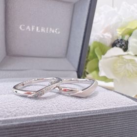 【CAFERING(カフェリング)の口コミ】 一目見た時から一目惚れしてこのリングにすると思った！
V字になっていて…