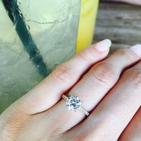 【HASSIN BRIDAL(宝石の八神)】の口コミ 母の婚約指輪をどうしても使いたいが、デザインが古かったのでHASSIN...