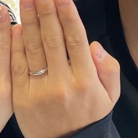 【アイプリモ(I-PRIMO)の口コミ】 シンプルで男らしいデザインを探していたが丁度いいデザインでした。
指輪…