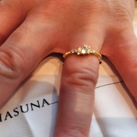 【HASUNA(ハスナ)の口コミ】 クリーンな環境で選定されたダイヤモンドは、大切な記念のリングにぴった…