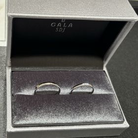 【GALA JEWELRY(ガラジュエリー)の口コミ】 ダイヤモンドが角度でキラキラしてとても可愛いです。
購入から3日目です…