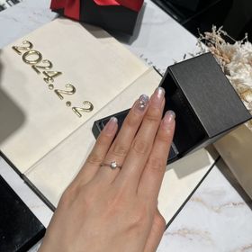 【ラザール ダイヤモンド(LAZARE DIAMOND)の口コミ】 プロポーズ時にラザールのダイアモンドを貰いました。

こだわって選んで…