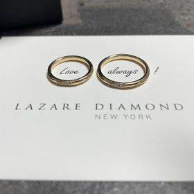 【ラザール ダイヤモンド(LAZARE DIAMOND)の口コミ】 ゴールドの指輪を探していて、ゴールドだとダイヤの輝きが少なく見えてし…