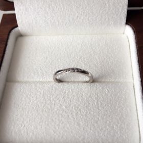 【Ponte Vecchio(ポンテヴェキオ)の口コミ】 値段も手頃でこのブランドが好きだったので、ここの指輪にしました。ナナ…