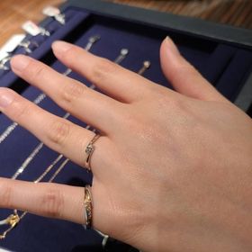 【LOVE NOTESの口コミ】 試着したのみで購入はしていませんがピンクゴールドとプラチナのツートン…